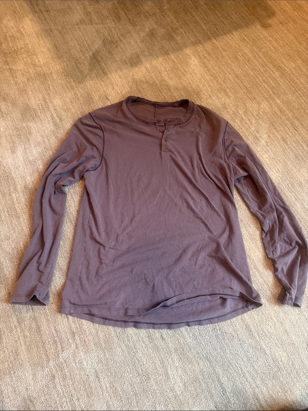 Lululemon purple mauve long sleeve Henley top
